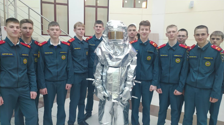 День открытых дверей» в Сибирской пожарно-спасательной академии МЧС России.
