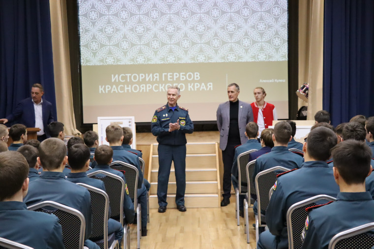 Уставной урок с кадетами Железногорского кадетского корпуса.